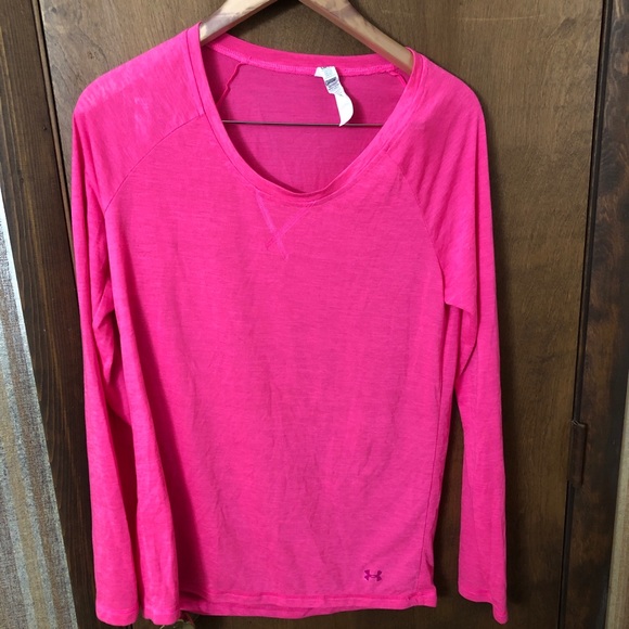 Under Armour Large Woman’s Heat Gear Top - Picture 1 of 3